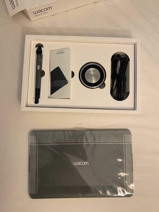 Tabletă Wacom Intuos Pro S