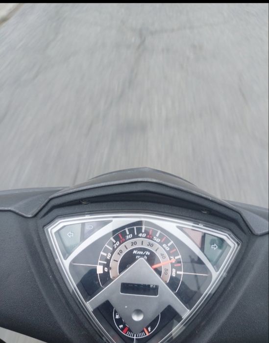 SUNSTO R8 скутер