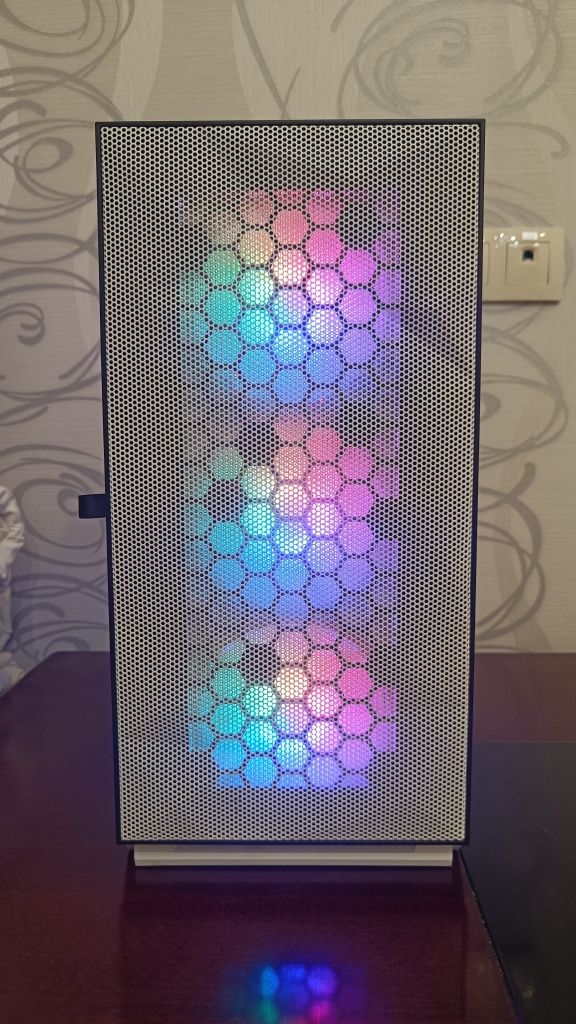Продам игровой компьютер / Core i3 - 10100