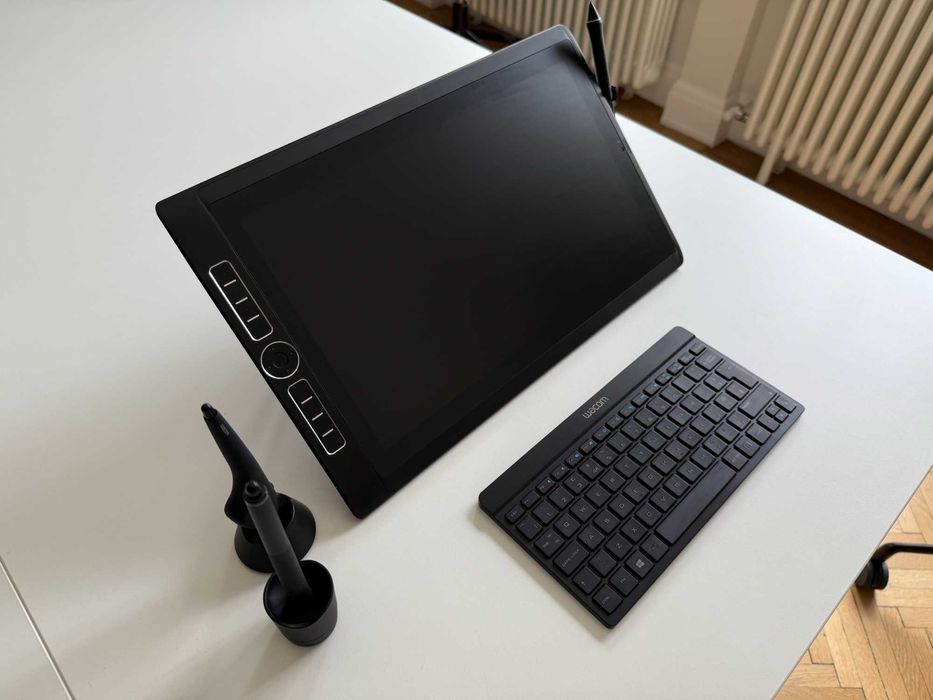 Tableta grafica WACOM MobileStudio Pro