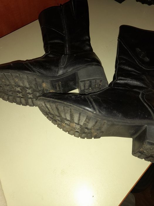 Cizme de dama de culoare neagra