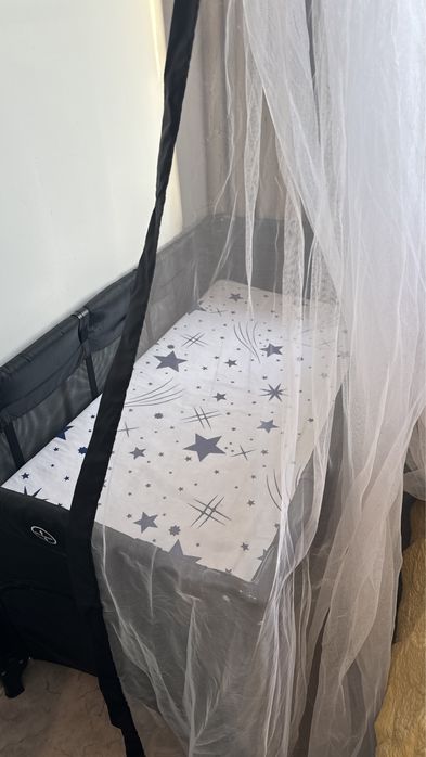 Манеж-кровать в отличном состоянии