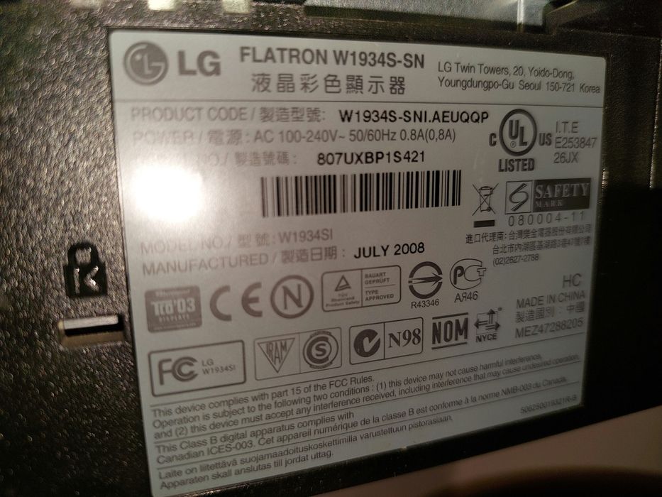 Monitor LG flatron ,diagonala 19 inch ,stare buna