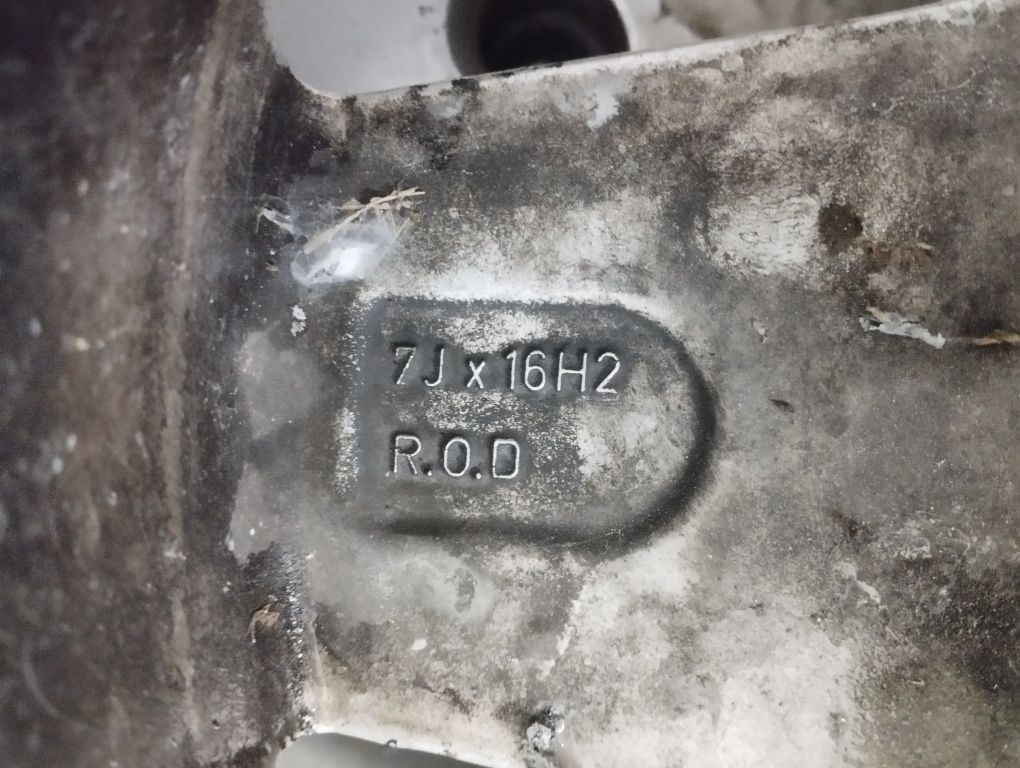 Продам диски R16