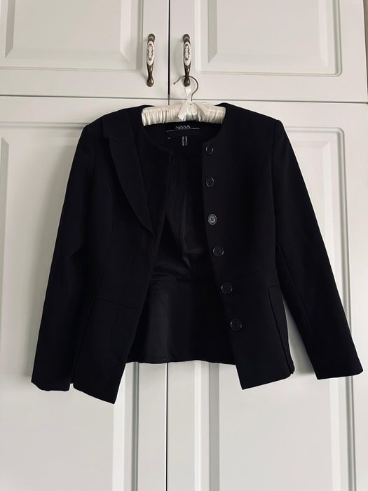 Sacou Nissa , negru , cambrat , masura 36/S