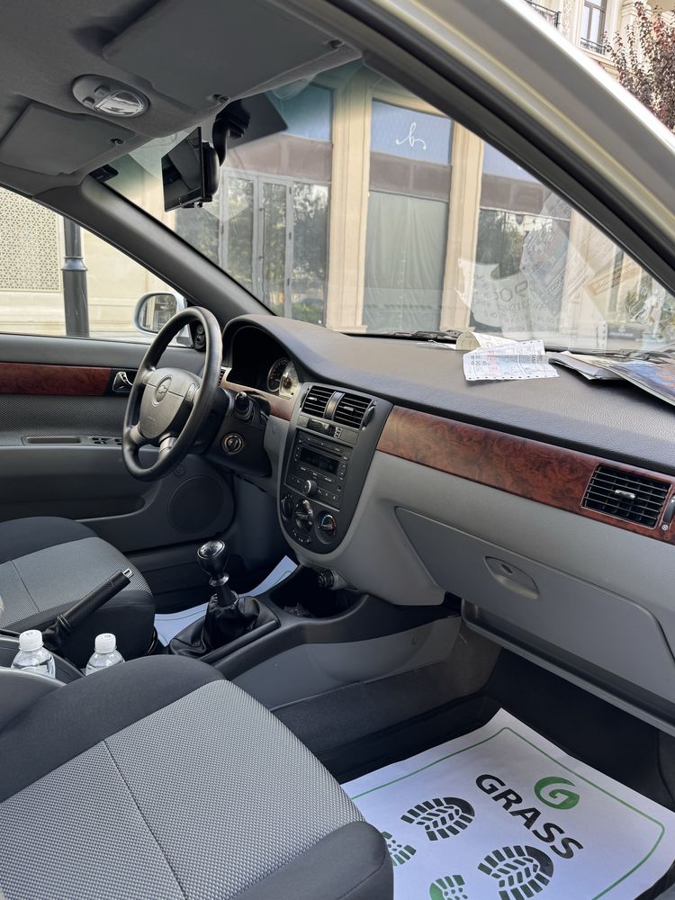 Chevrolet Lacetti 1.8 2012 Srochno
