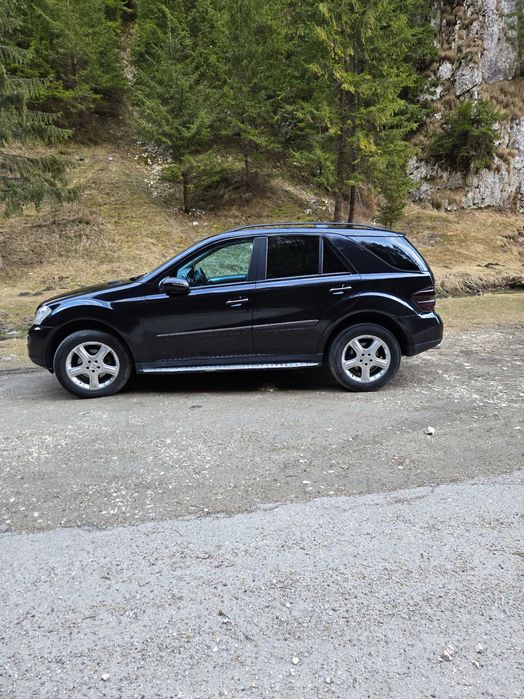 Mercedes ml 320 cdi in conditie perfecta.servisat cu dovezi video