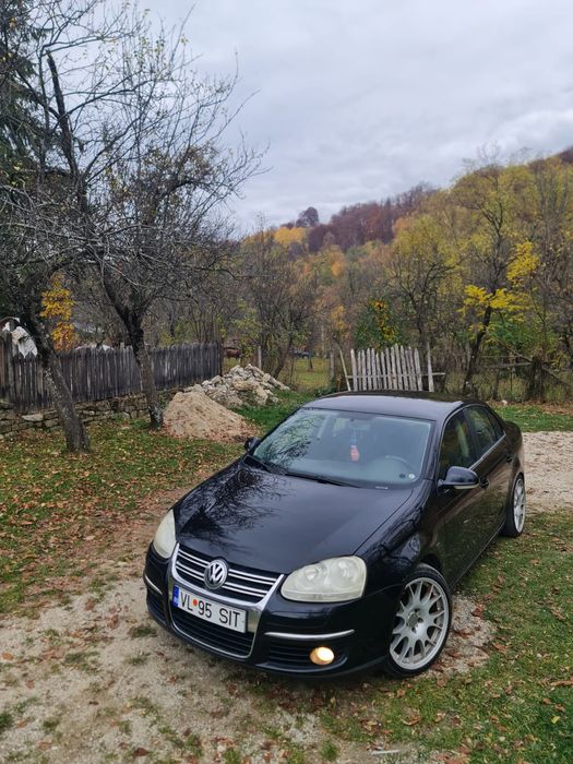 Vând Volkswagen Jetta 1.9