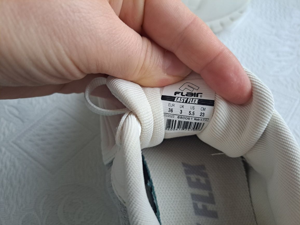 Маратонки Nike, Adidas, Flear