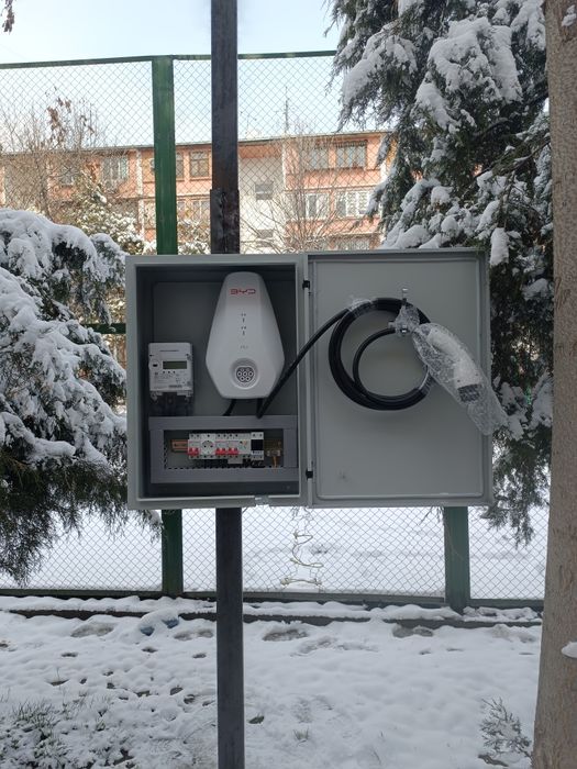 Установка зарядное устройство для Электрокаров