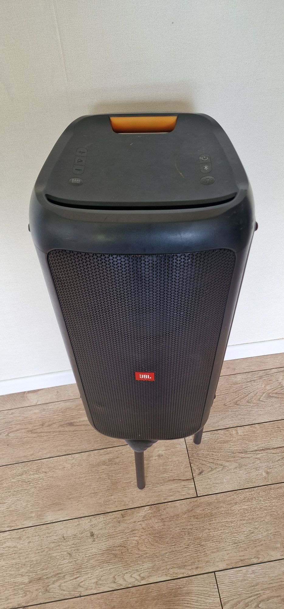 JBL  party box 300..