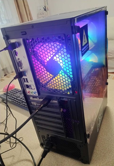 Calculator PC gaming Ryzen 5 RAM 16GB video GTX 980TI 6GB SSD 512GB