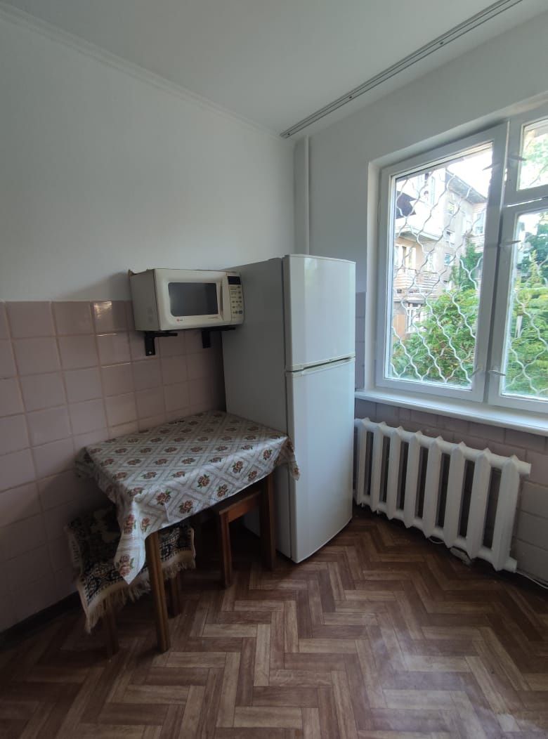 Сдается помесячно 3комн квартира в Ауэз районе, 6микр, Абая Саина
