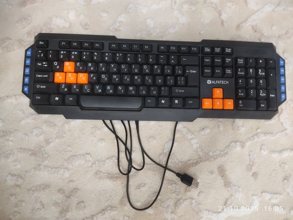 Клавиатура со регулировкой звука