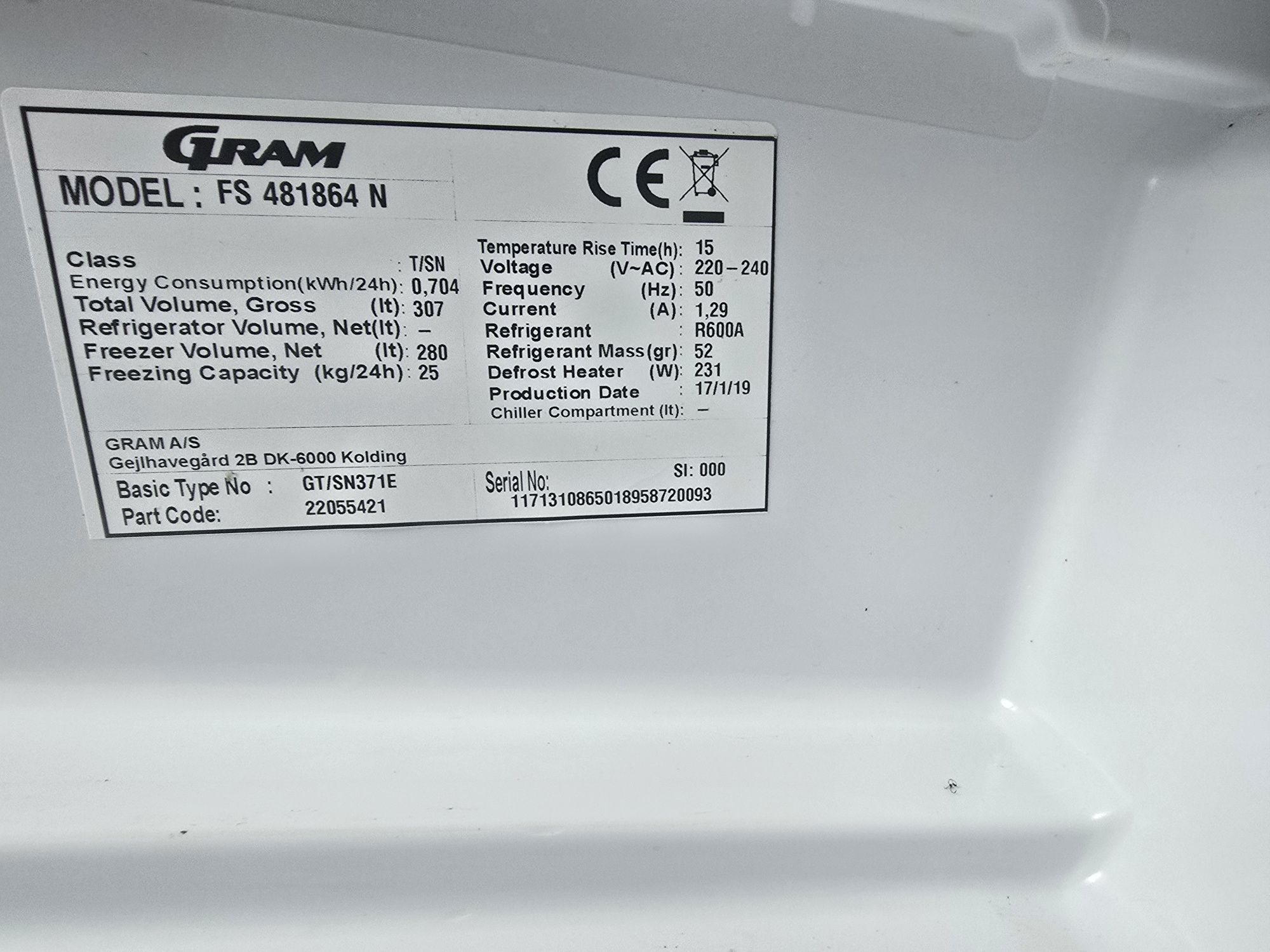 А+++Вертикален фризер Gram 307 л. No Frost