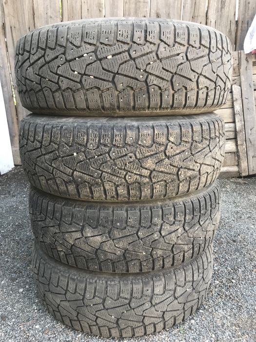 Продам шины зиние R15