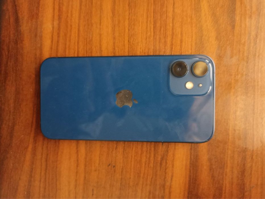 Iphone 12 MiNi sotiladi