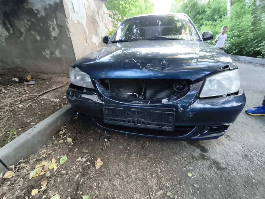 Продаю машину Hyundai Accent