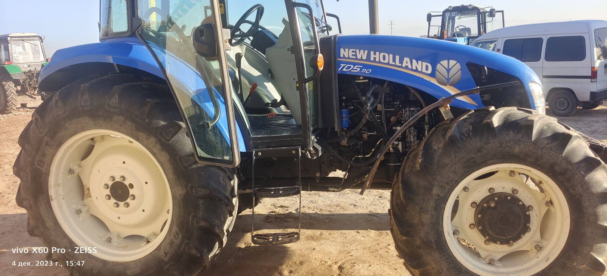 New Holland TD5 110 Трактор