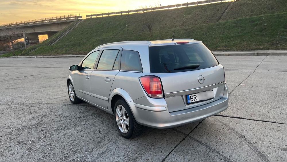 Opel Astra H1.7 din 2009