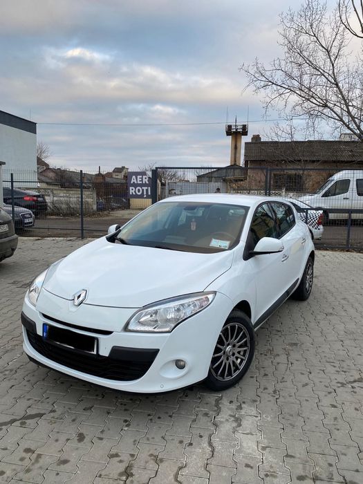 Vând Renault Megane 1.5dCi 2012