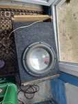 Vand subwoofer auto