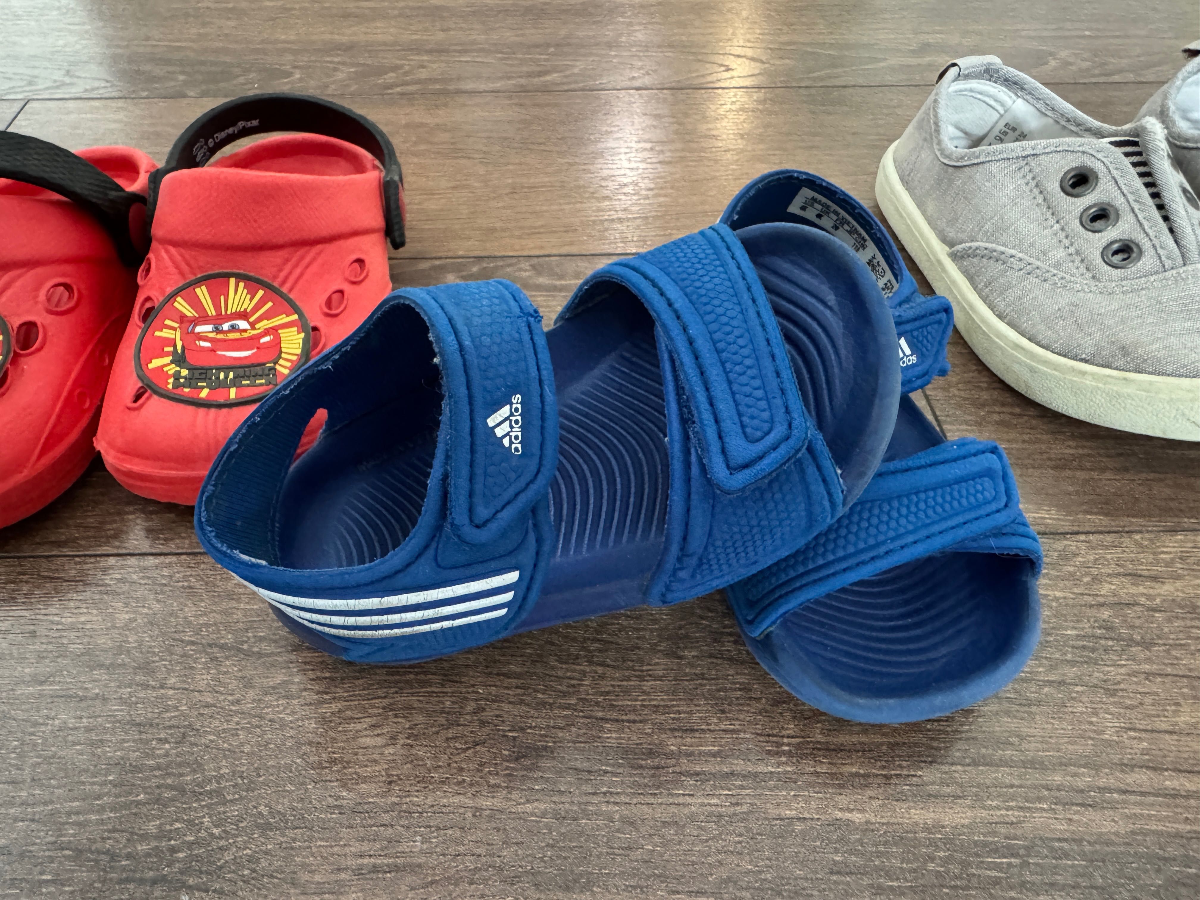 Сандали adidas 20-21ном, кожени обувки 25ном, маратонки Puma 22 номер