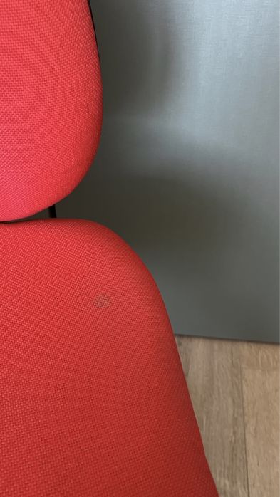 Scaun ergonomic de birou - rosu