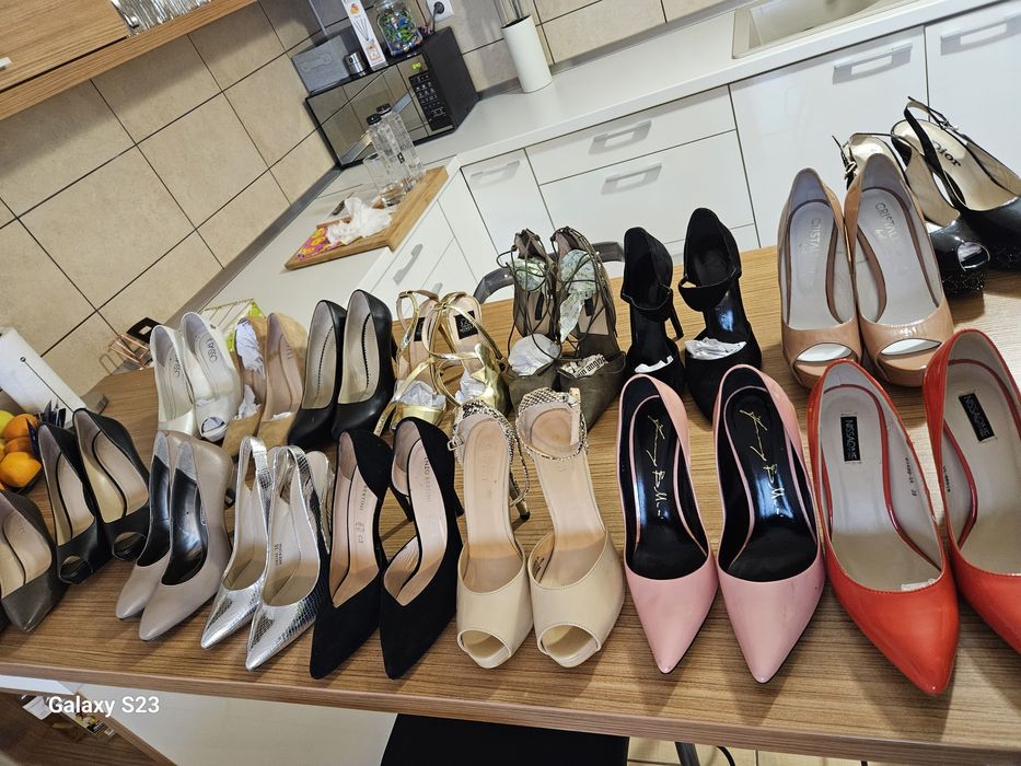 Pantofi marimea 37.38 .: 50 lei