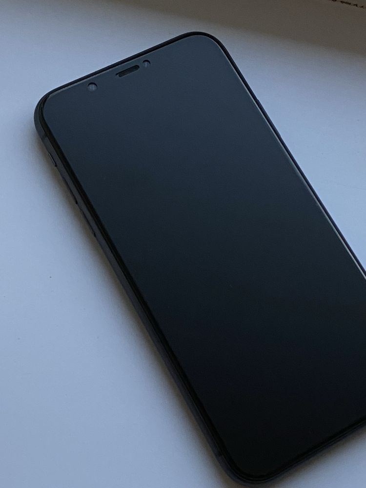 Iphone 11 в отличном состоянии