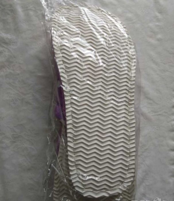 Продавам домашни пантофи