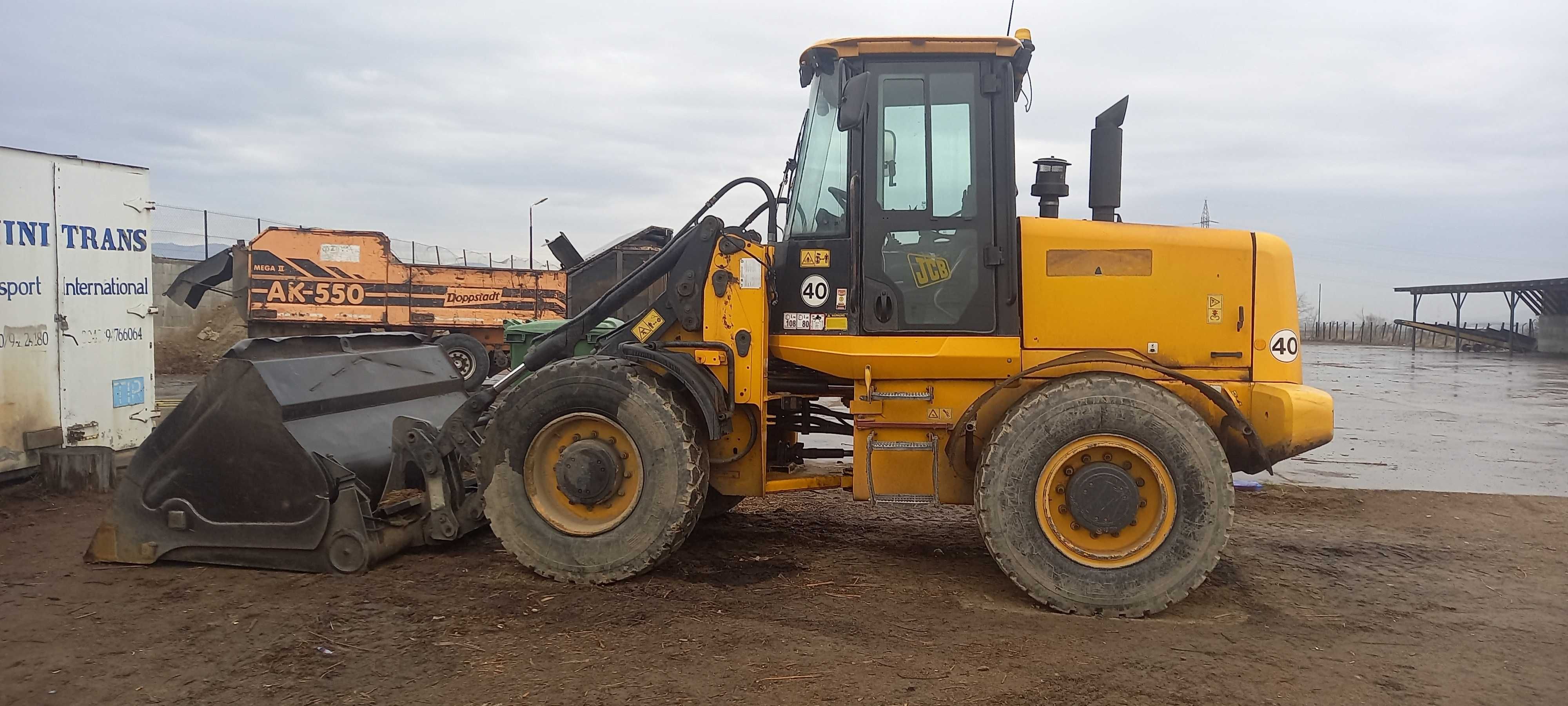 Incarcator frontal JCB 416