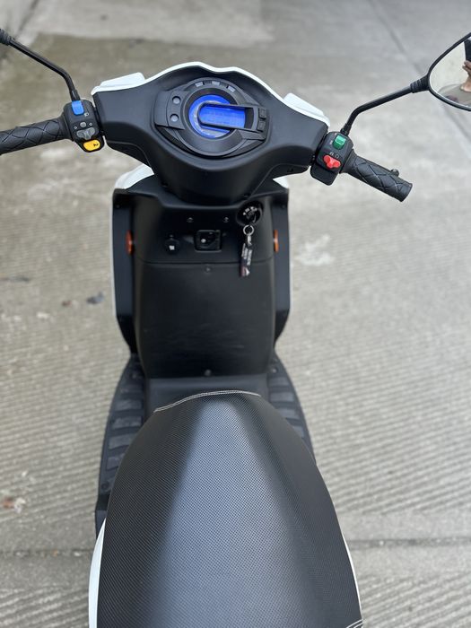 Scuter electric Govecs 2019
