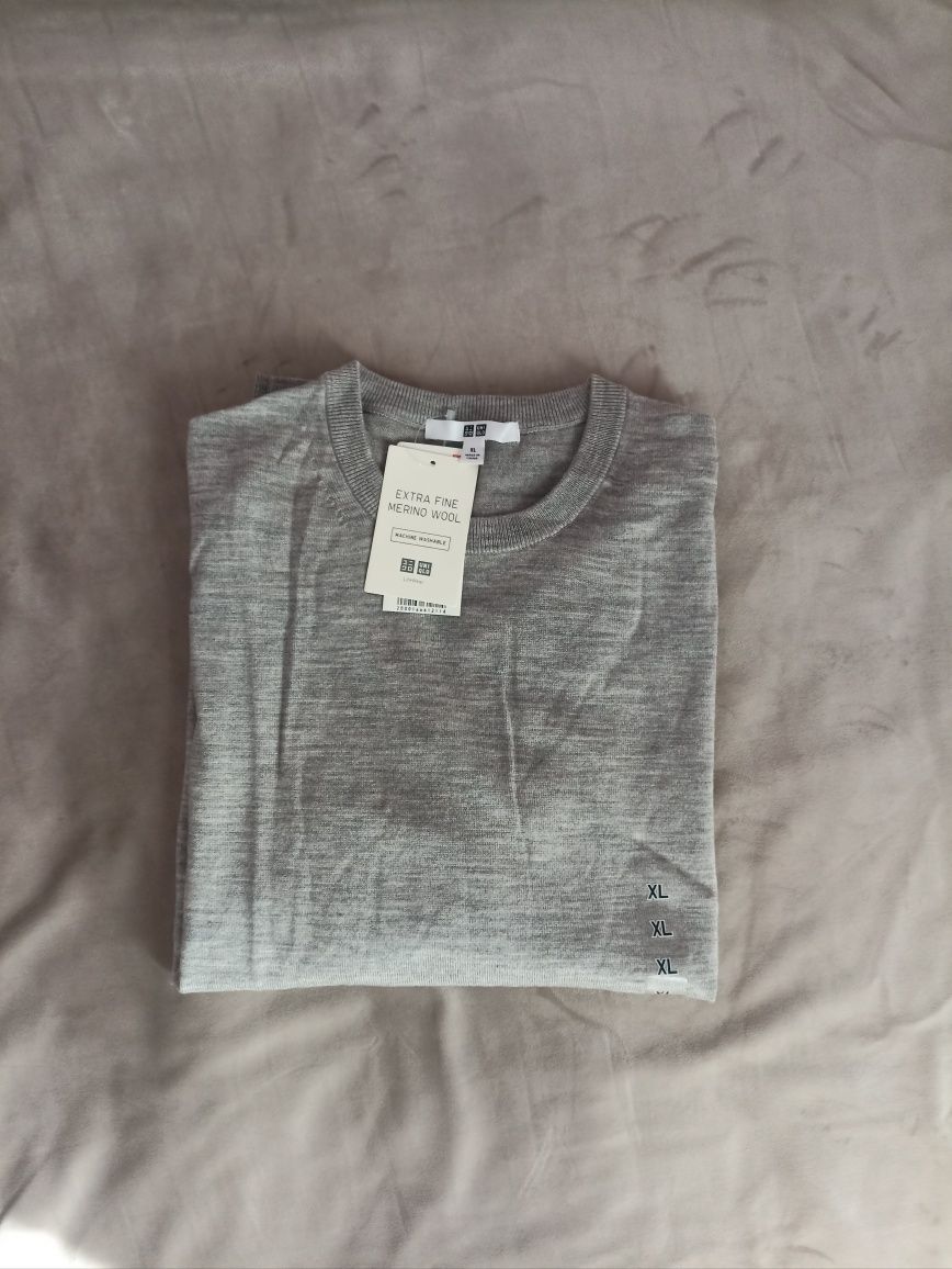 Пуловер Uniqlo из шерсти