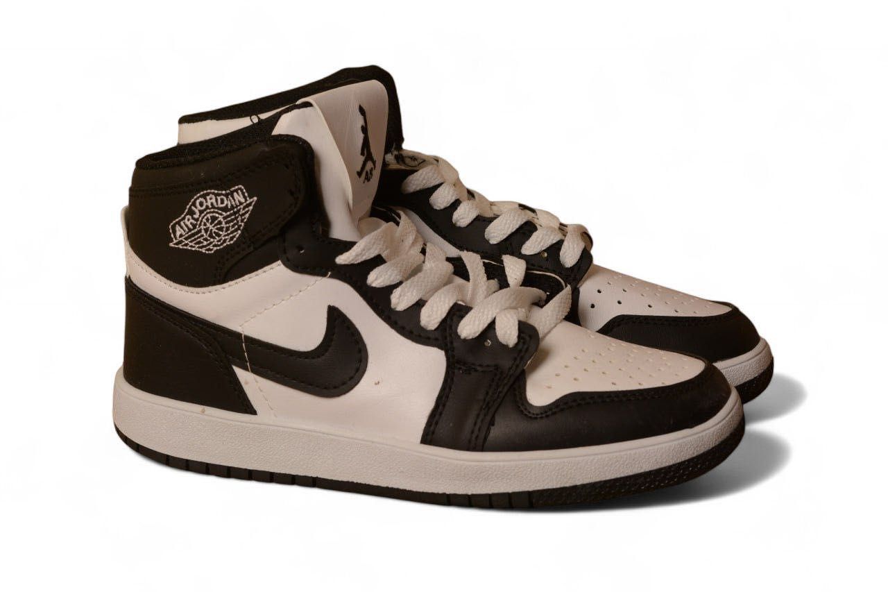 Nike Air Jordan 1 Mid - Дамски маратонки ПРОМО ЦЕНА!