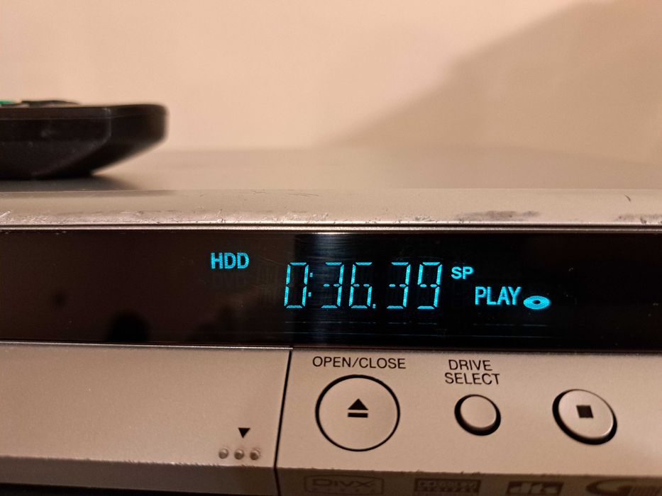 HDD Dvd recorder Panasonic  DMR-EH56  cu hard disc, sd card.