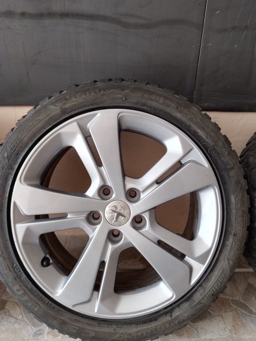 17" джанти с гуми/зимни за Пежо