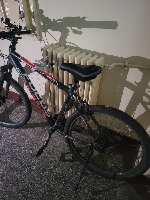 Vand  bicicleta in stare buna