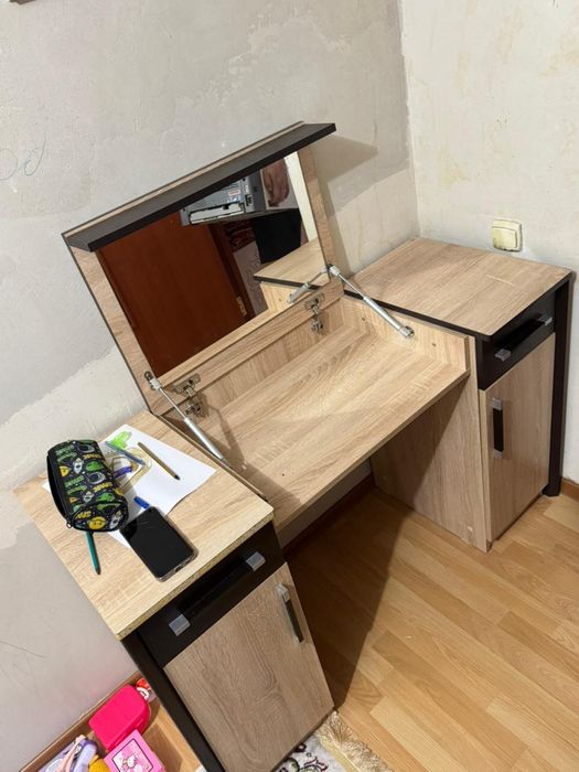 Продается мебель спальный гарнитур, комод, большой шкаф