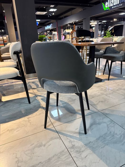 Stul aylanadigan Bugatti