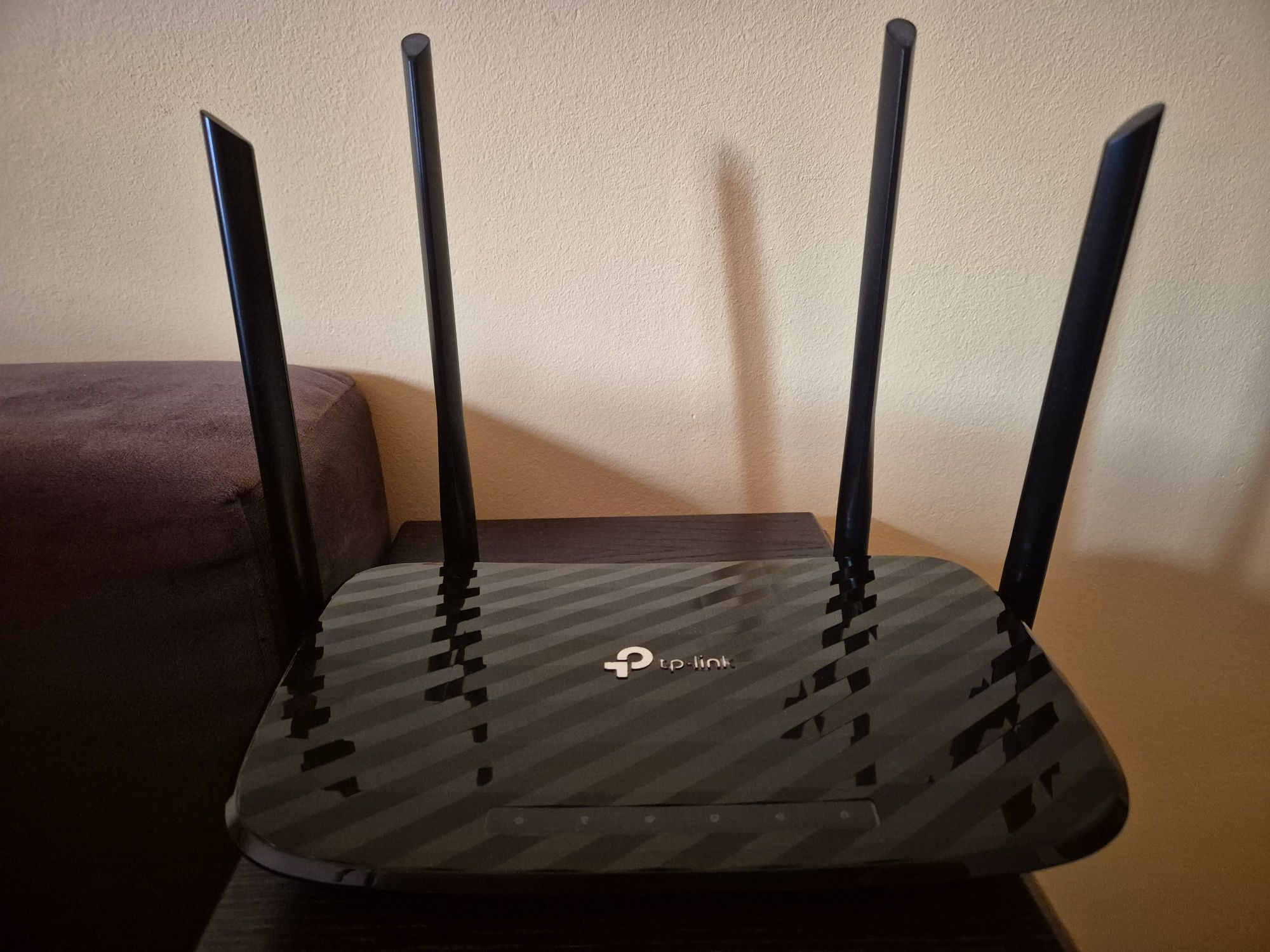 Безжичен рутер TP-Link Archer C6 Gigabit AC1200