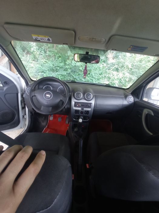 Vând Dacia Duster
