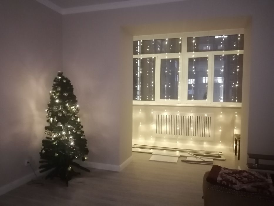 Продам искуственную елку