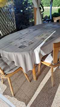 Трапезна маса с три стоола