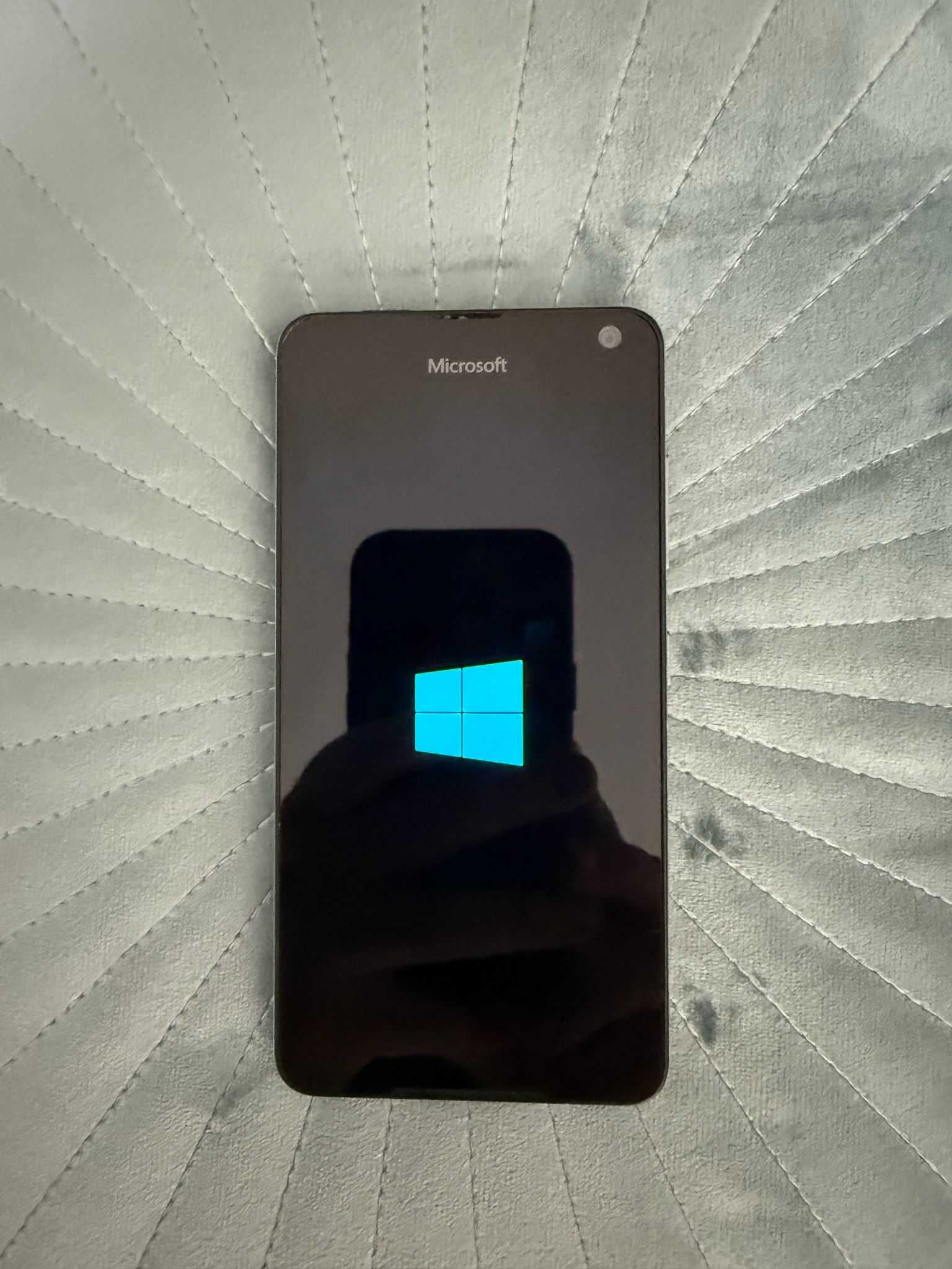 Telefon Nokia Microsoft Lumia 650 Windows 10 functional in orice retea