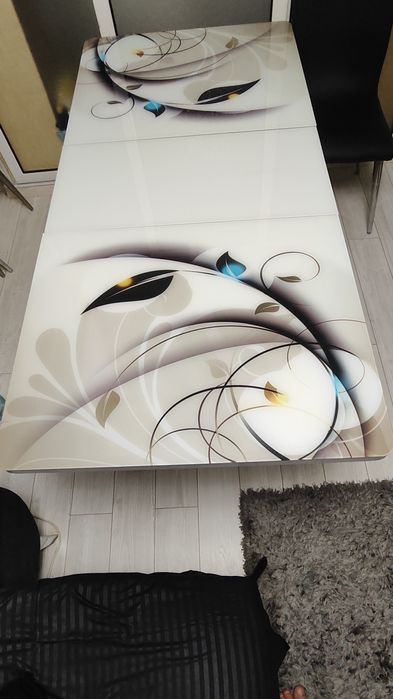 Masa extensibila cu 6 scaune