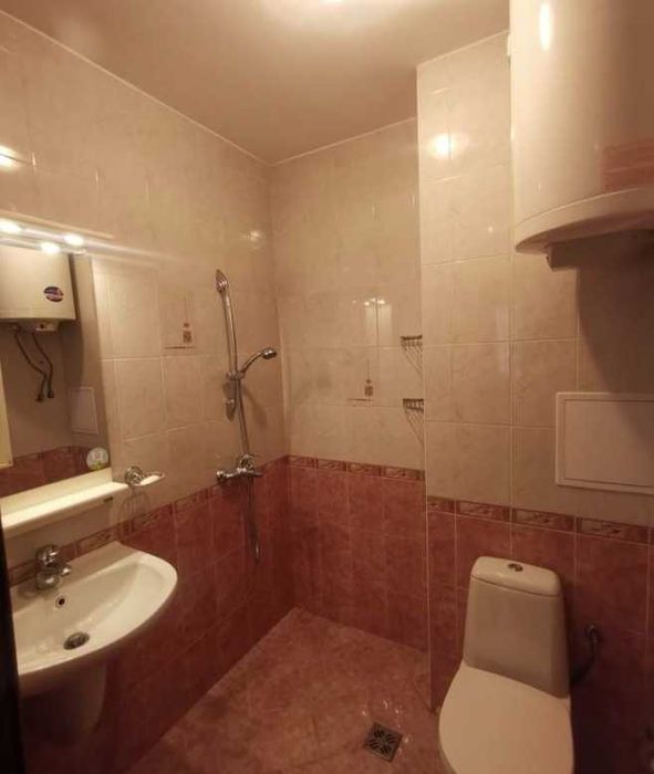 Дава се под наем Тристаен апартамент в Бургас, Славейков - 70 кв.м за 200 € - Снимка #8