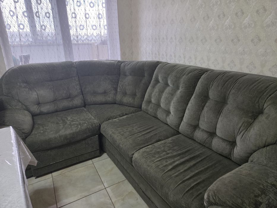 Отдам даром диван