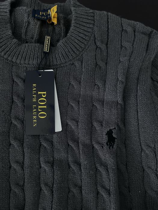 Продавам два пуловера Polo Ralph Lauren M
