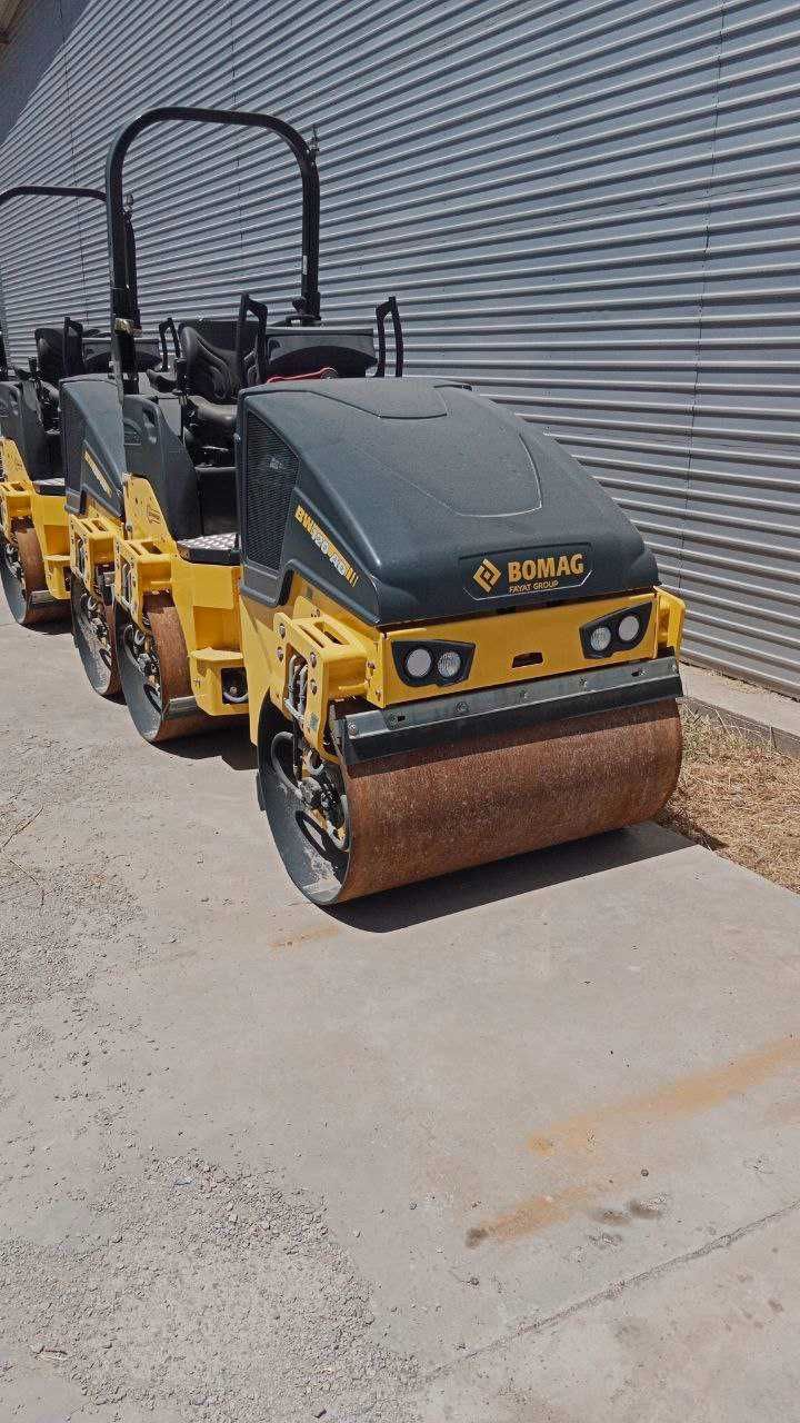 Продаётся двух вальцовый виброкаток BOMAG BW120AD-5!